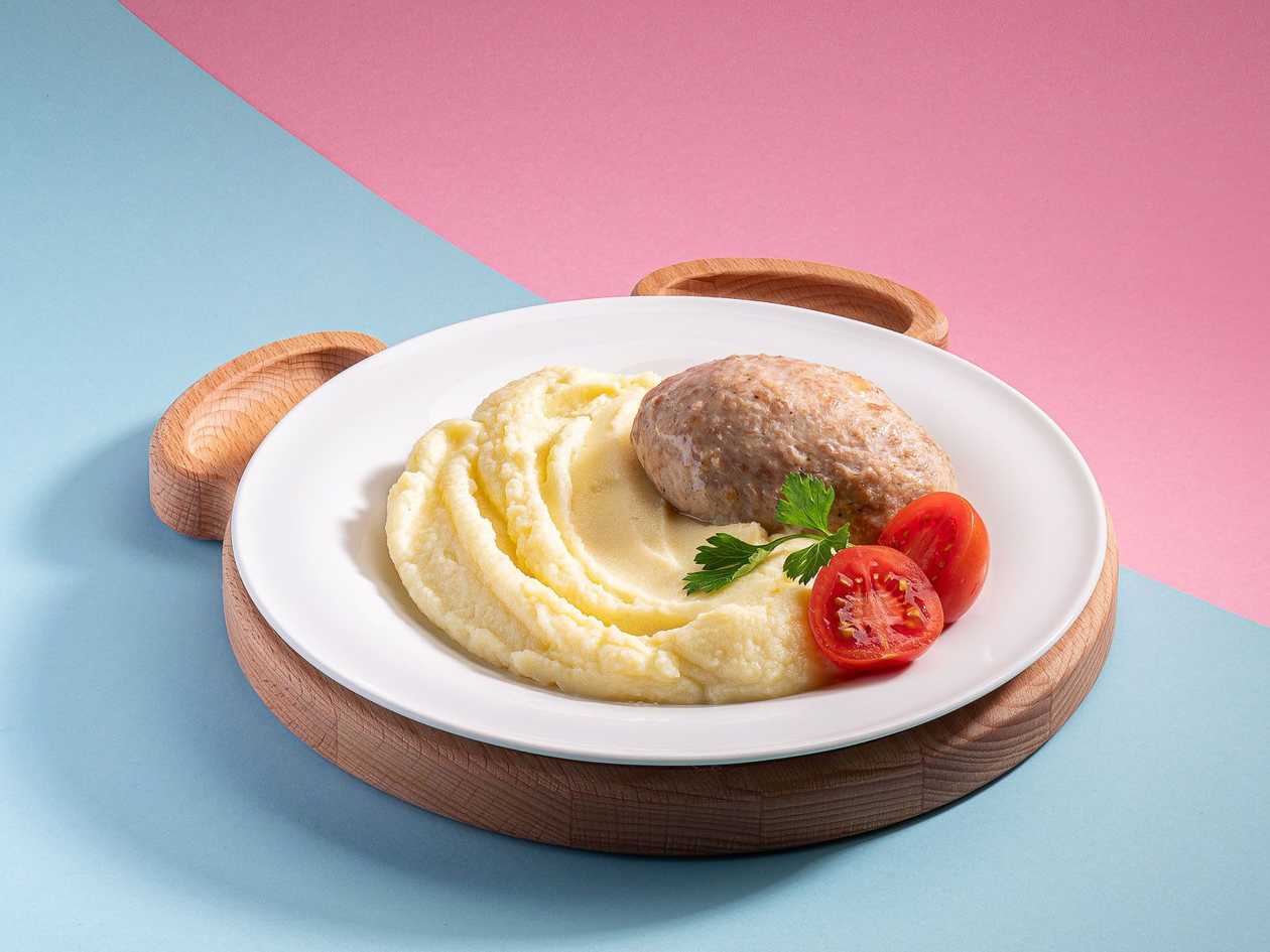 Пюрешка з паровою котлеткою