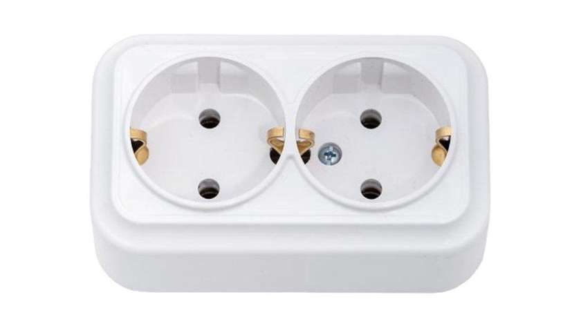 Almera Sectional Grounded Socket, White 16A 250V