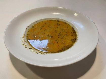 Polévka: Hrachová s majoránkou (1,6,9)