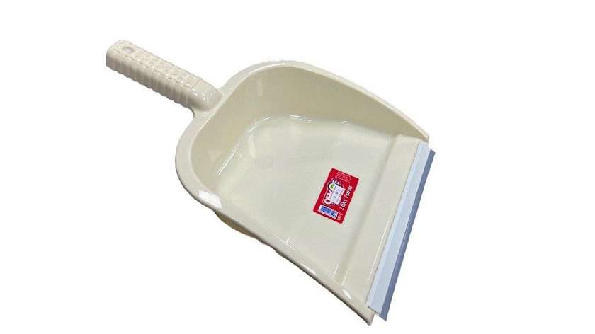 Squeegee with rubber blade