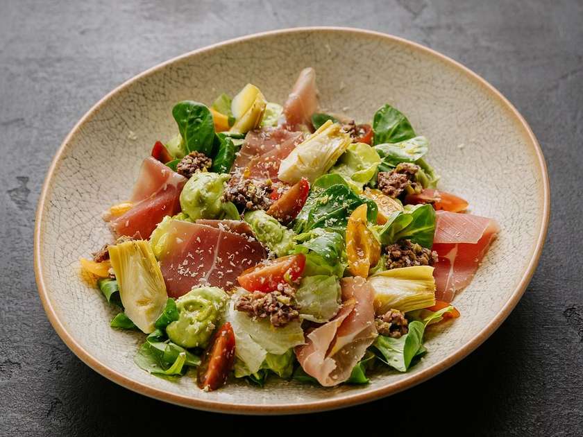 Artichoke and Prosciutto Salad