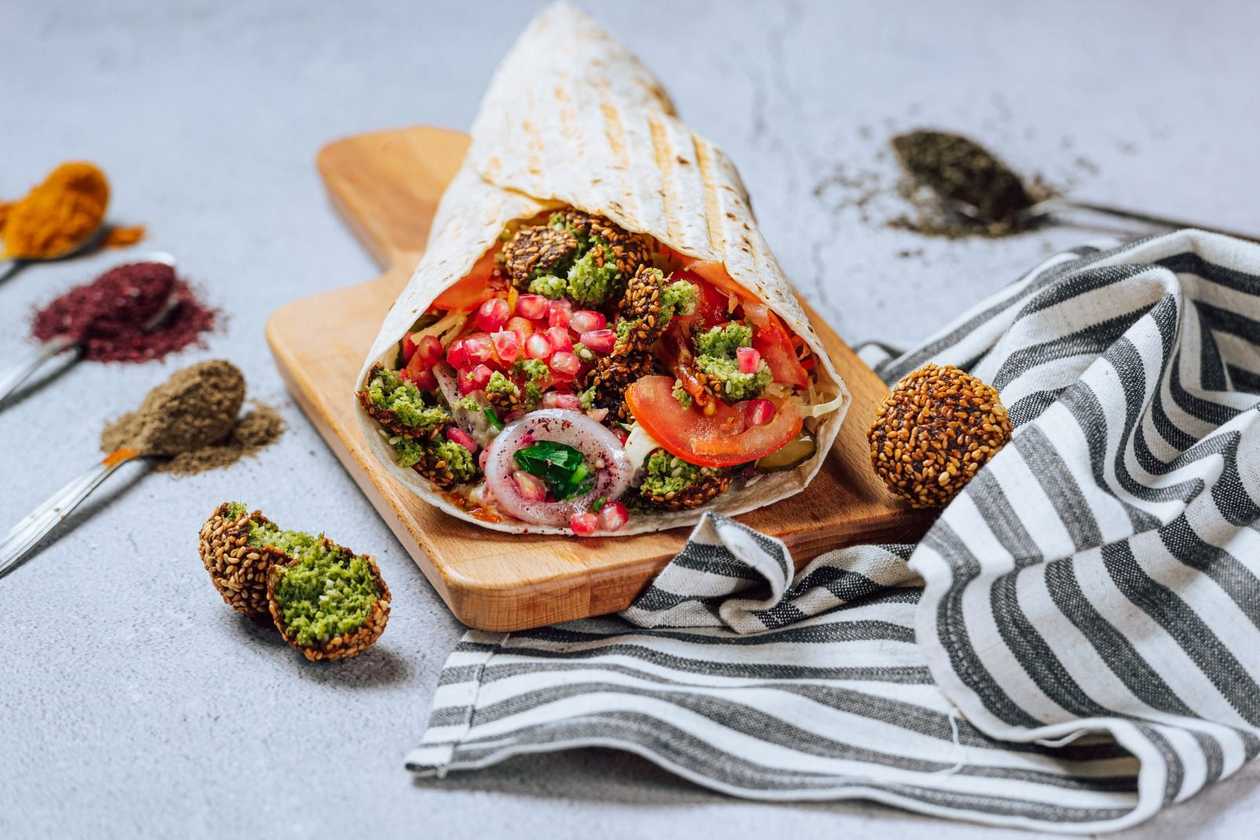 Falafel cu Sos de Vinete + Supa de Linte