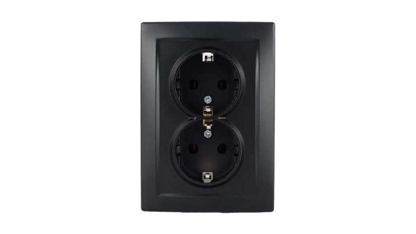 Almera Double Socket with Grounding, Black, 16A 250V