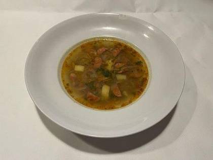 Polévka: Čočková s uzeninou (1,6,9)