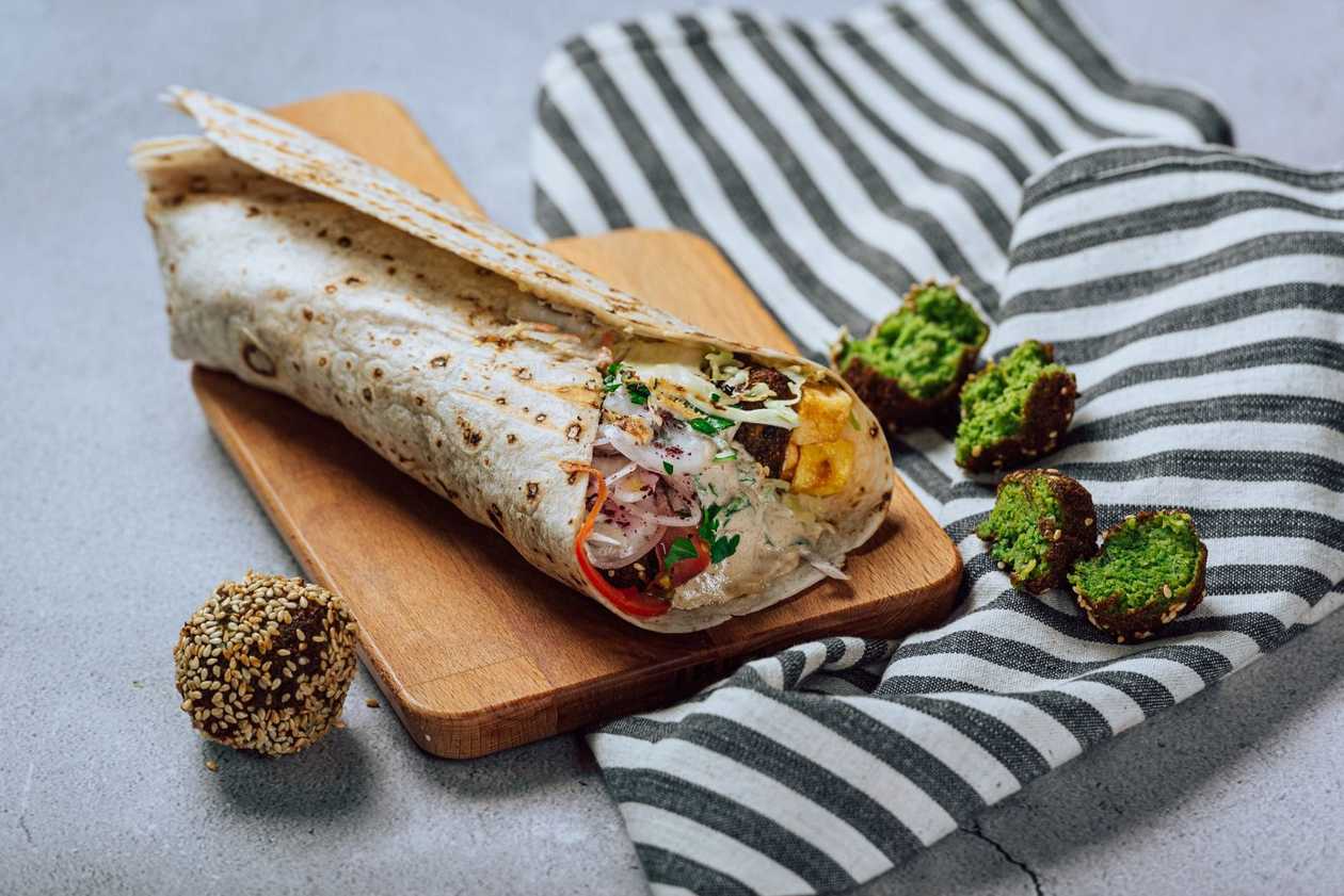 Falafel cu Hummus si Tabouleh + Supa de Linte