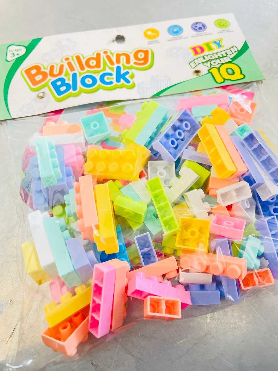🧱✨ Kids’ Building Blocks Set ✨