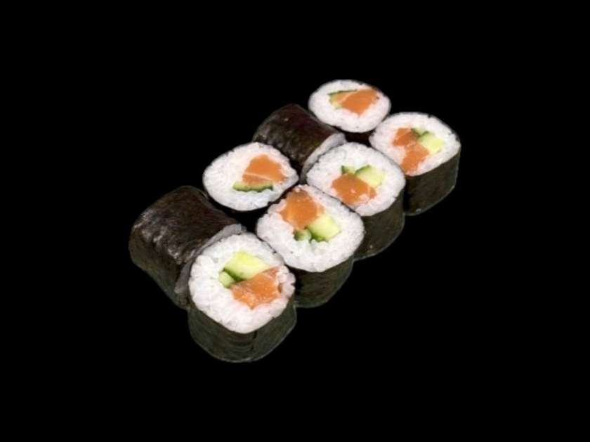 Hosomaki Salmon And Cucumber