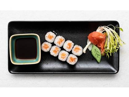 Salmon Maki
