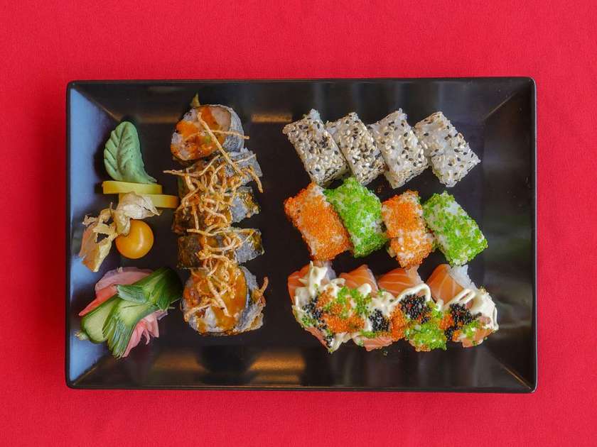 Sushi Set (17 pieces)