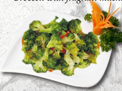 Broccoli with Fragrant Mushrooms