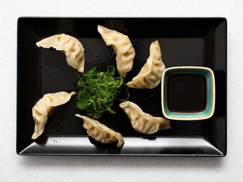 Gyoza Dumplings (6 pcs)