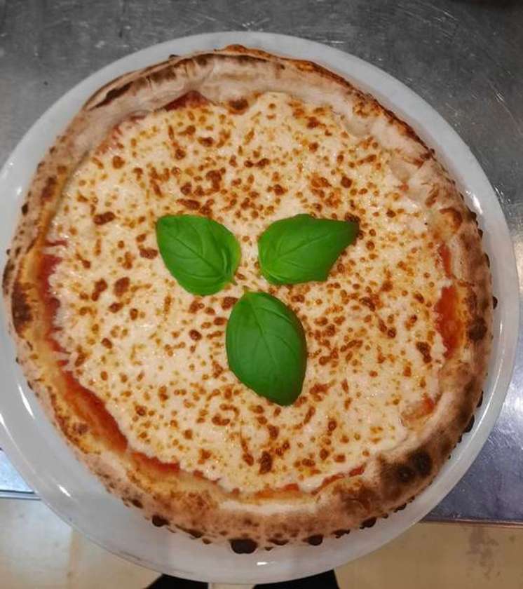 Pizza Margherita