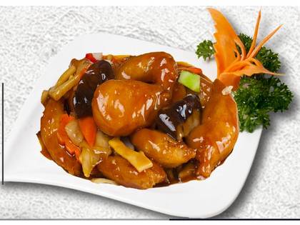 Fish with bamboo and mushrooms