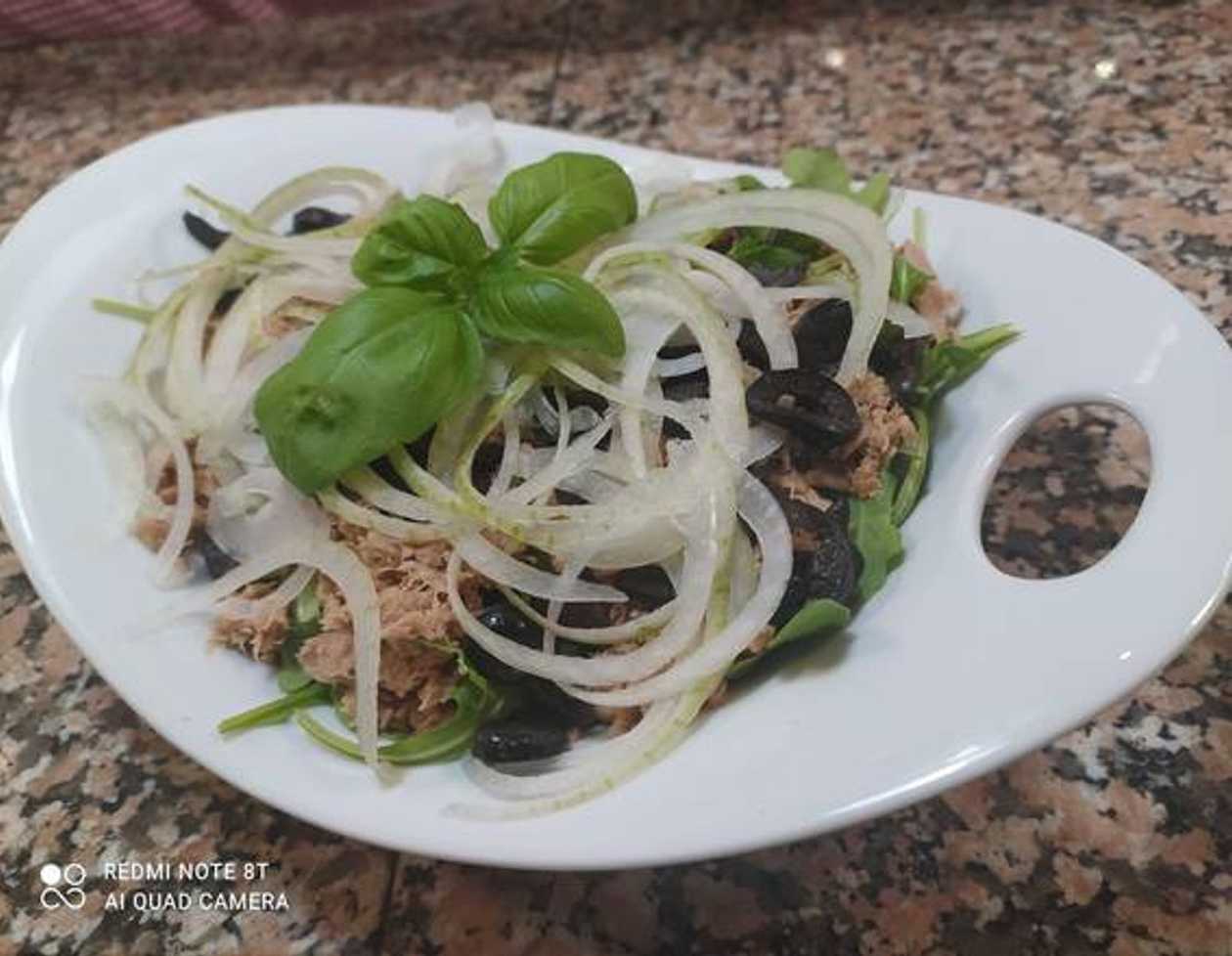Salada de Rúcula com Atum