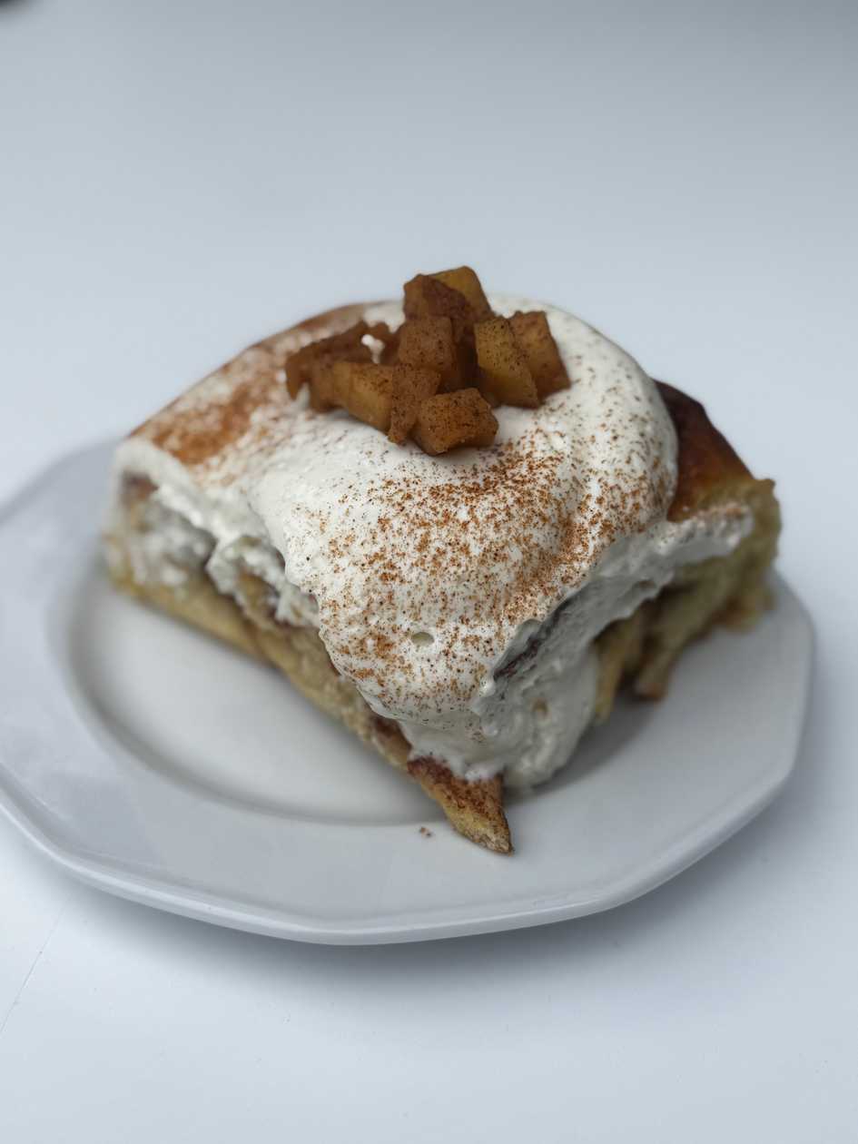 Cinnabon z jabłkiem