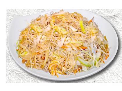 Fried Rice Noodles with Vegetables