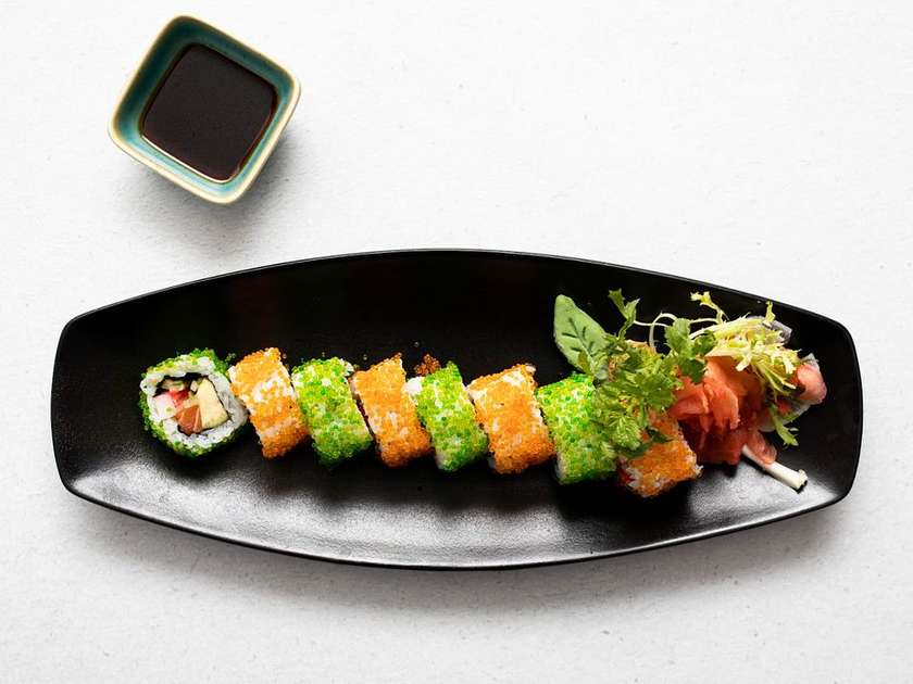 California Tobiko Roll