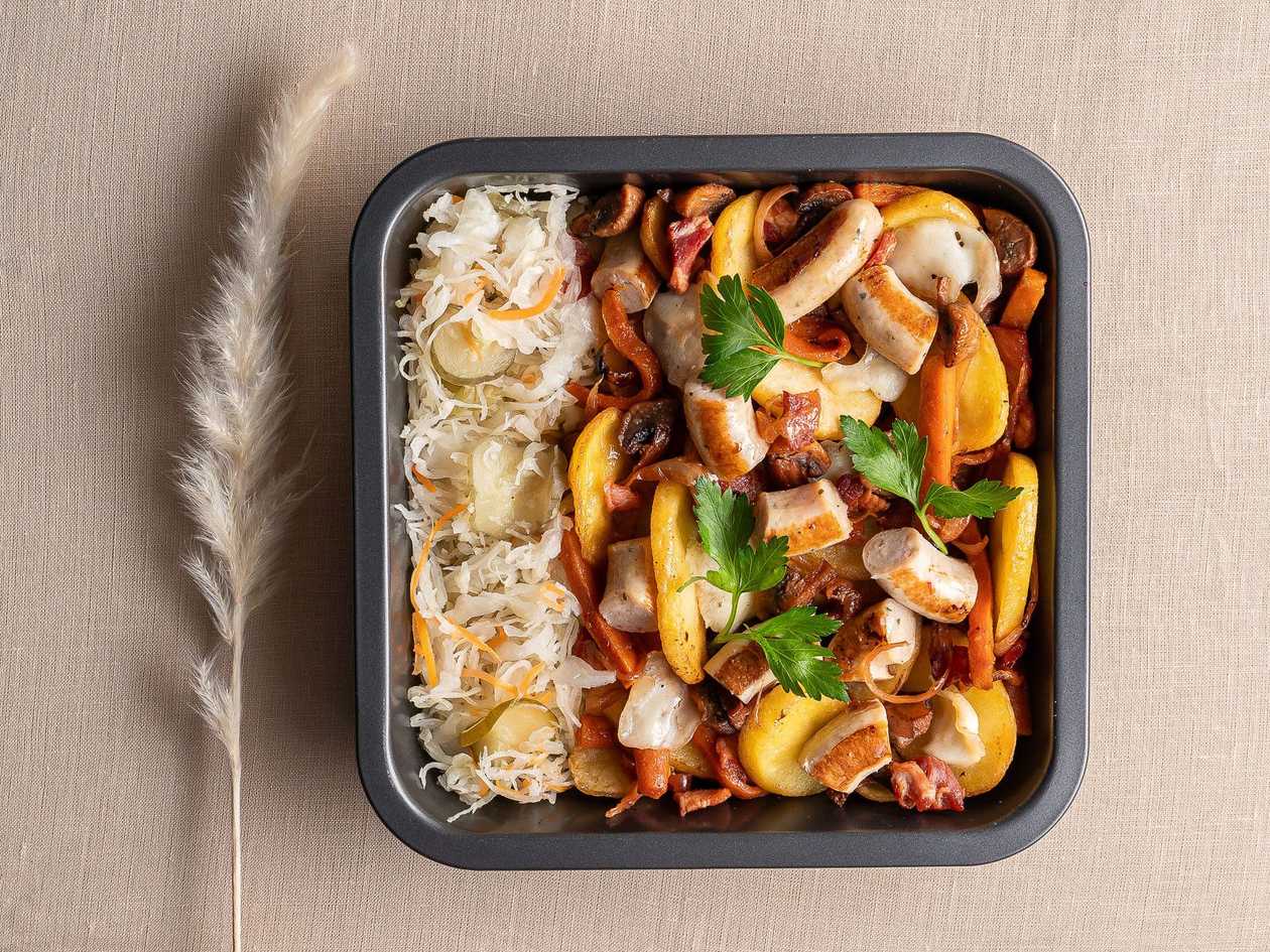 Pan with Snail Sausage