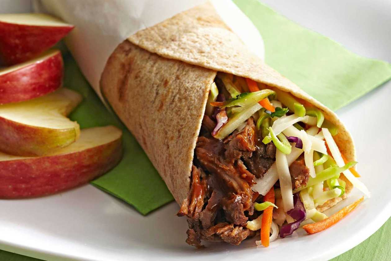 Wrap with Pulled Meat and Vegetables with Dip