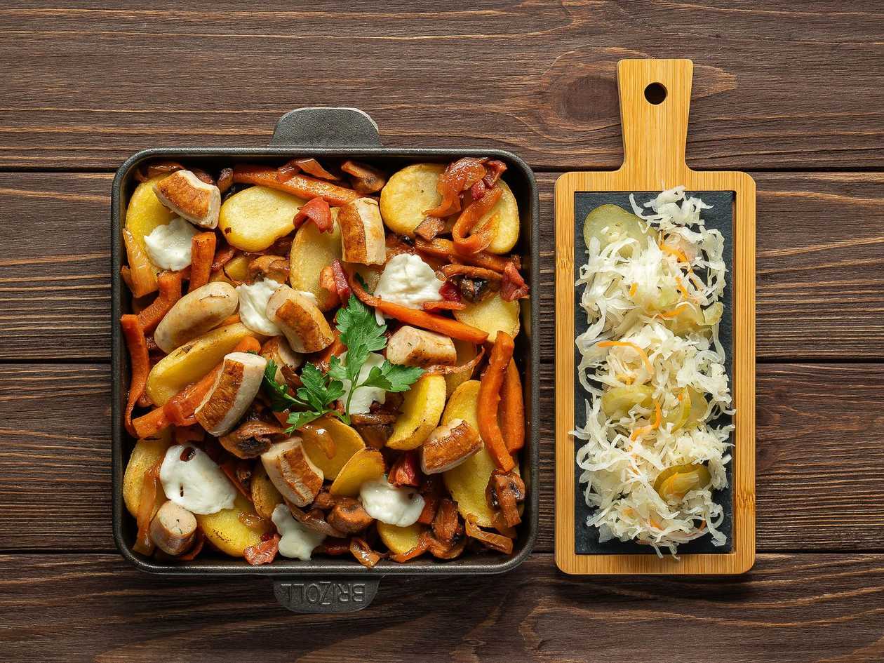 Pan-Fried Potatoes with Snail Sausage