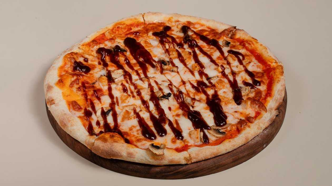 Chicken Barbecue Pizza