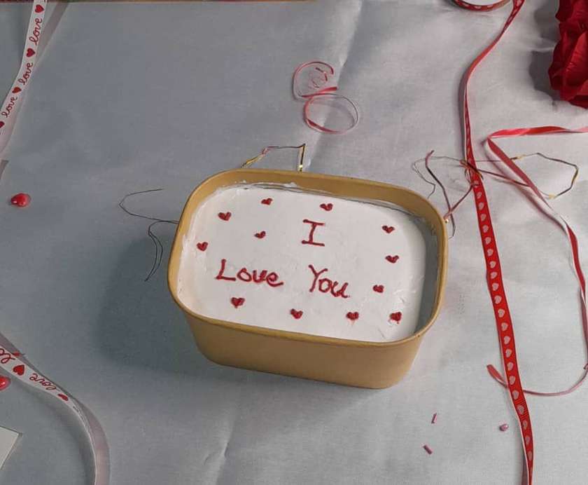 Bowl cake with inscription