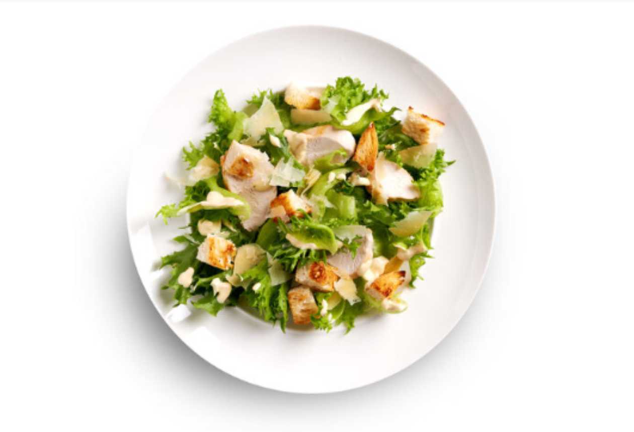 Salad With Chicken And Avocado