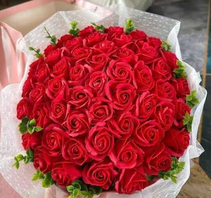 Large Size Red Roses Bouquet 2