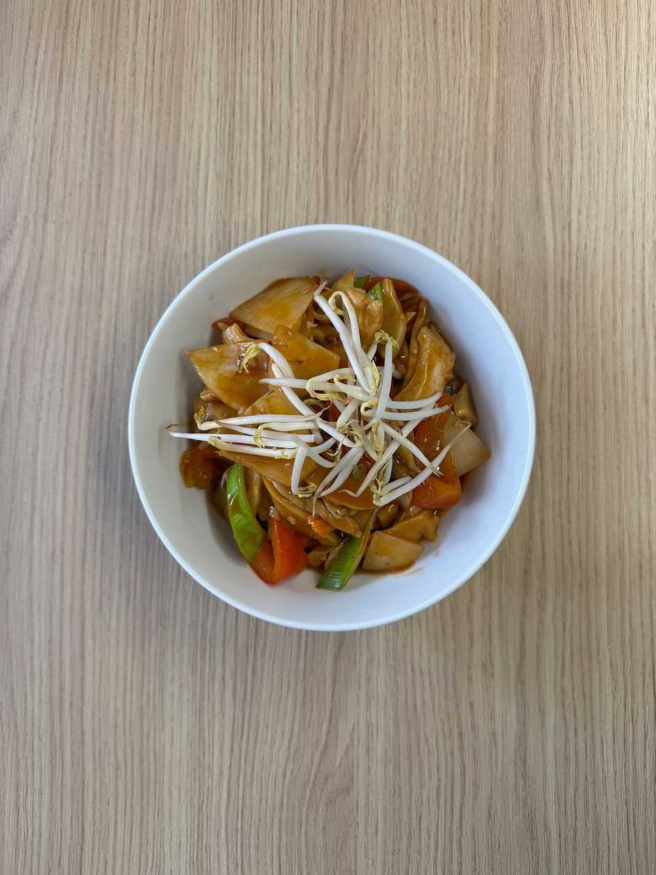 Stir-fried with pineapple