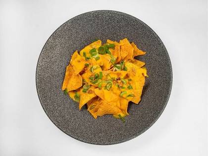 Nachos se Sýrem
