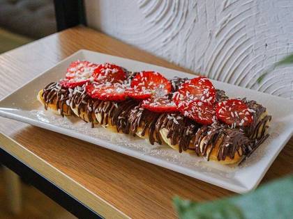 Mini Pancakes with Strawberry and Chocolate