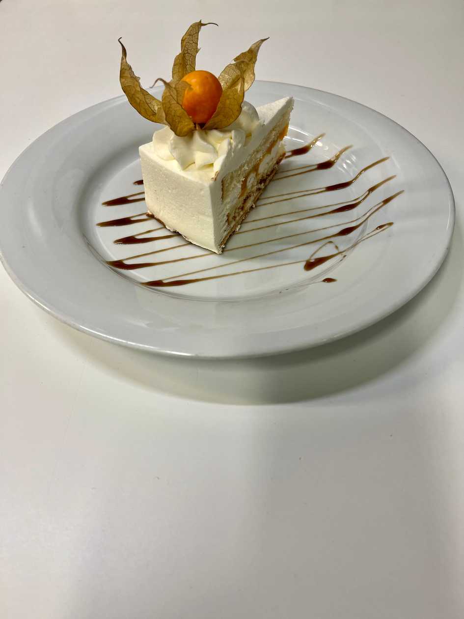 Light Whipped Cream Cake with Apricot