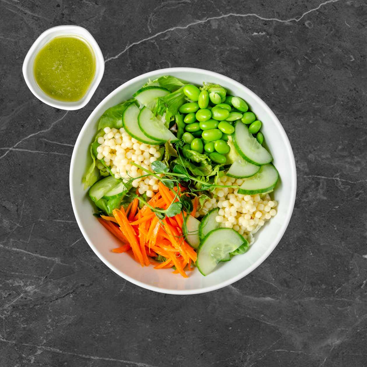 Salotos su perliniu kuskusu