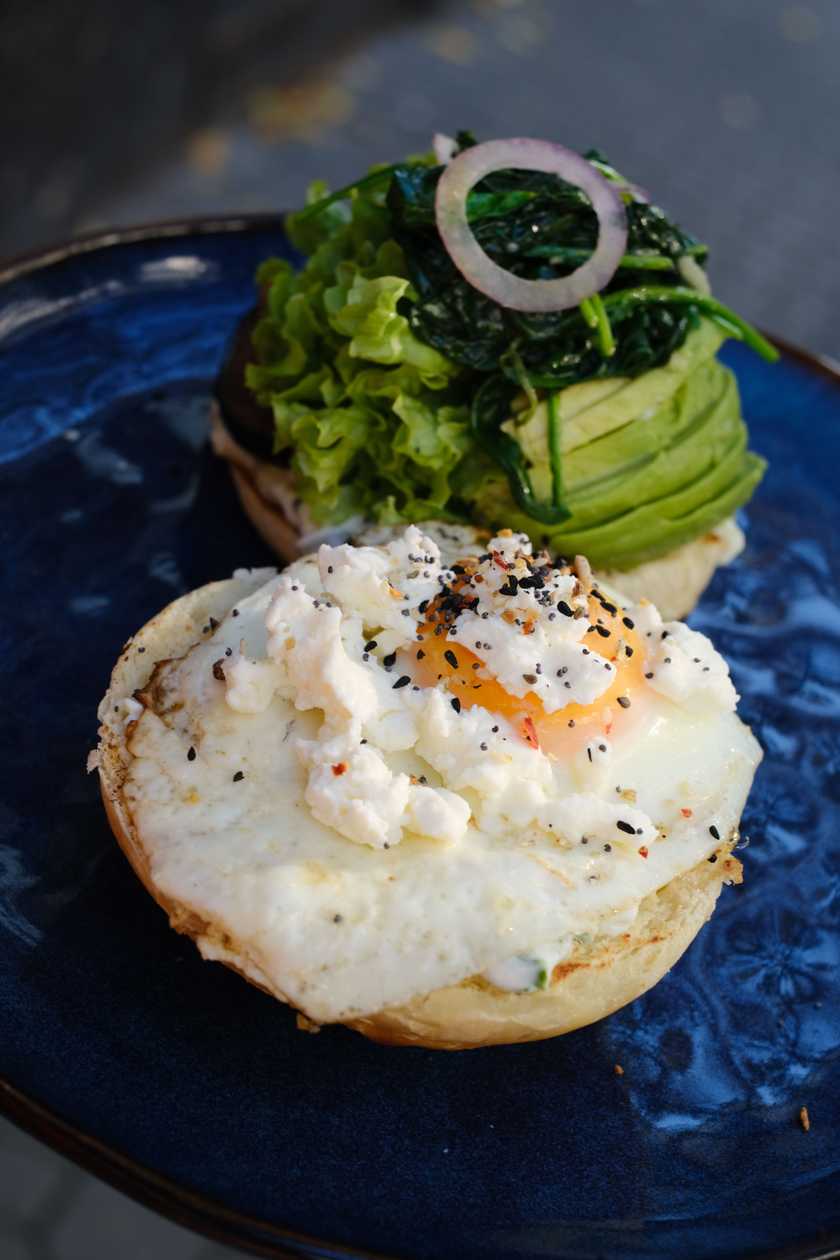 FRIED EGG BRIOCHE WITH AVOCADO