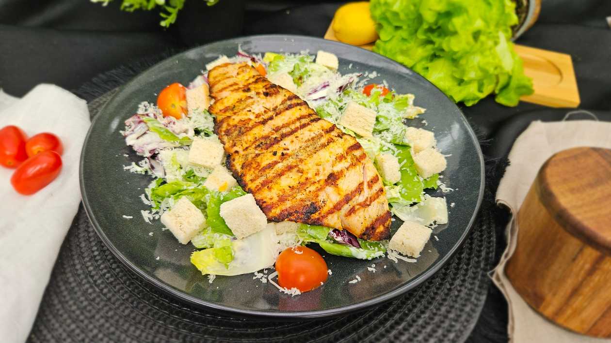 Caesar Salad with Turkey