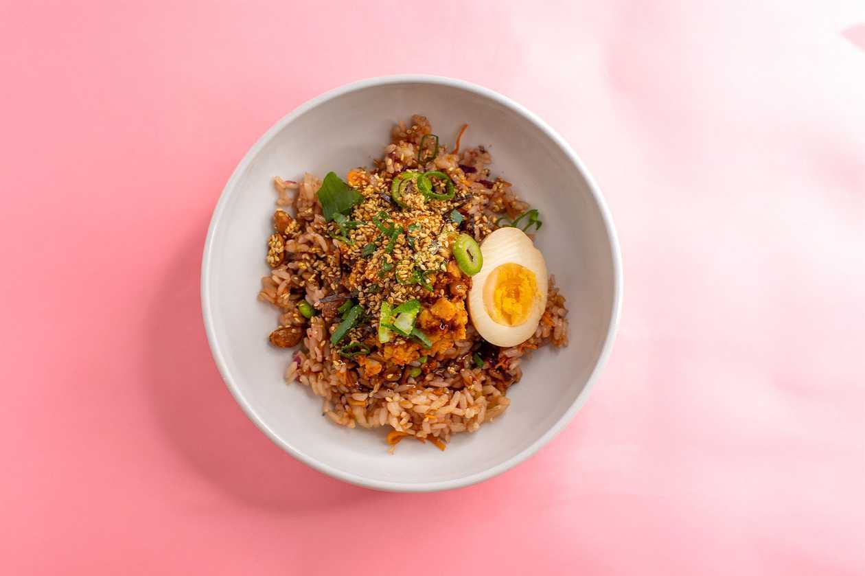 Teriyaki korea-tempeh riisikauss