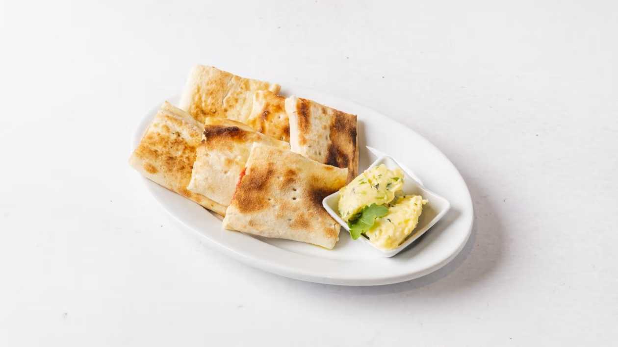 Classic Pizza Roll with Herb Butter