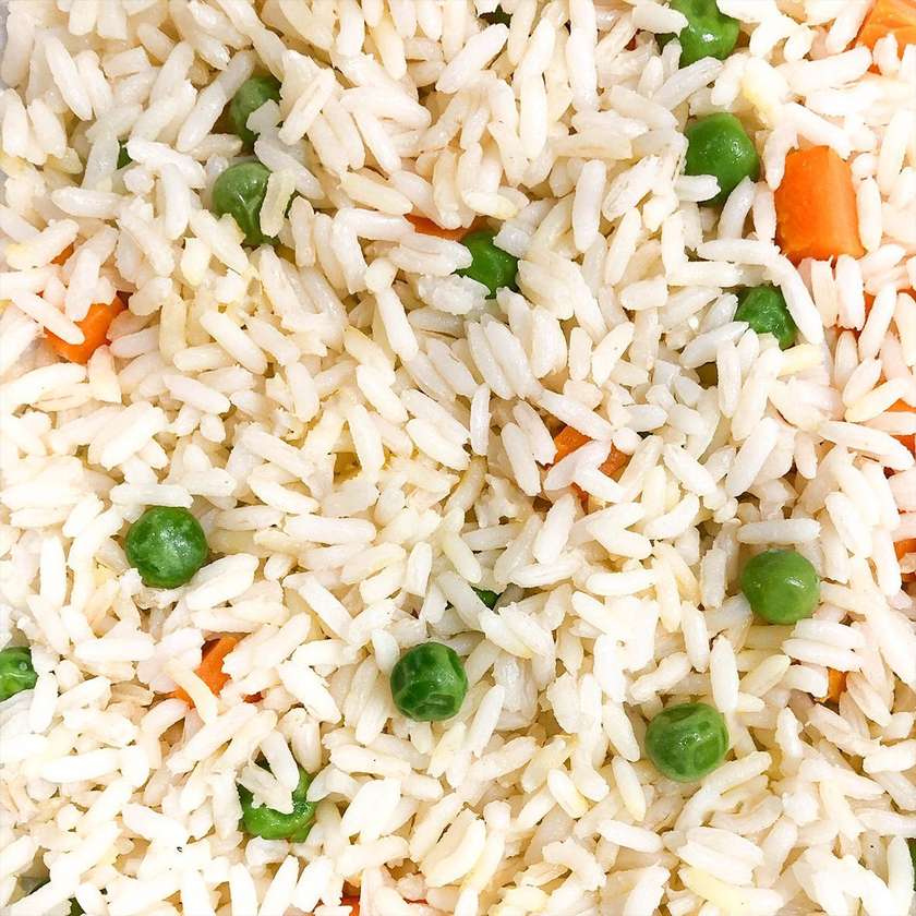 Ryžiai su morkomis ir žirneliais