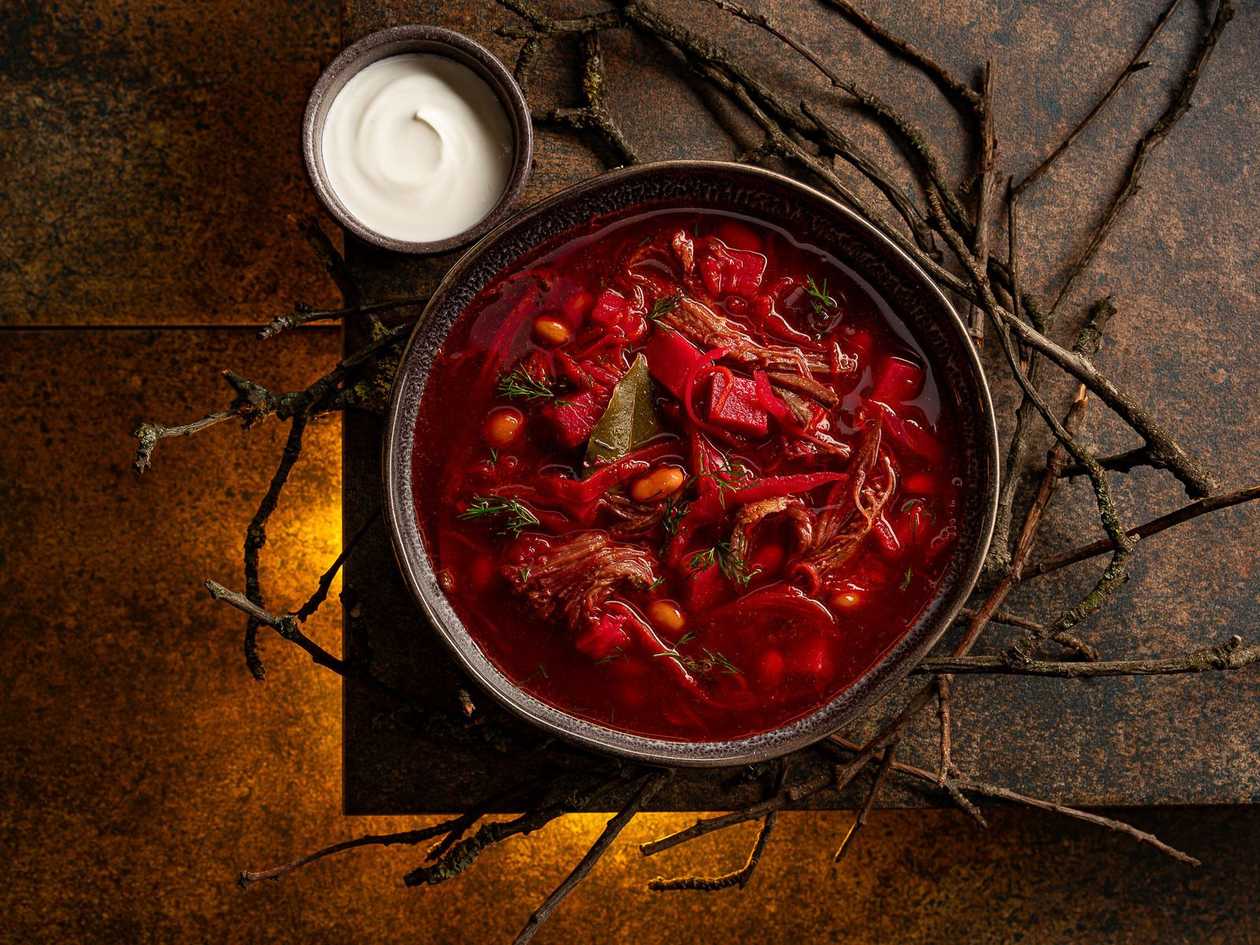 Червоний борщ із яловичиною