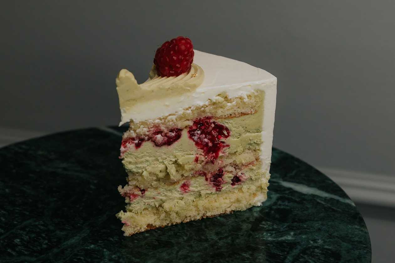 Raspberry-pistachio Cake Valentine