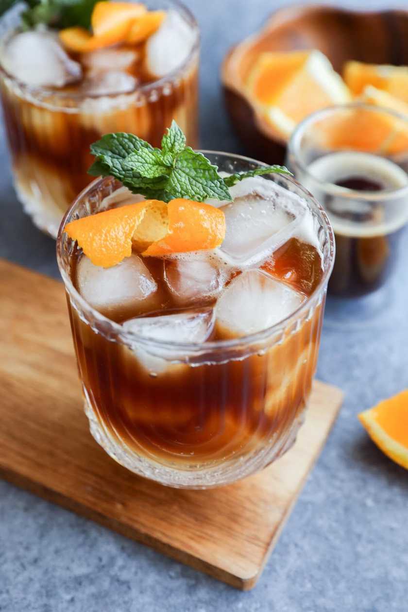 Espresso tonic