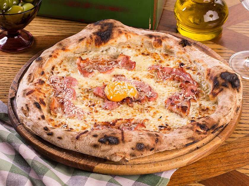 Carbonara with Bacon and Cream Sauce