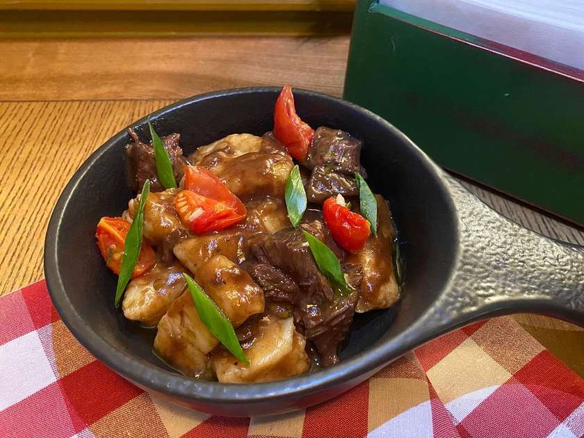 Poltava potato dumplings with stewed veal cheek