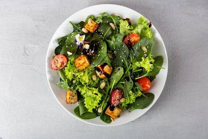 Asian Salad (V)