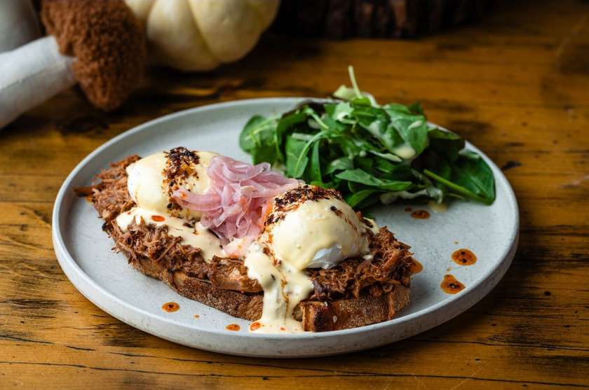 Pulled Pork Eggs Benedict