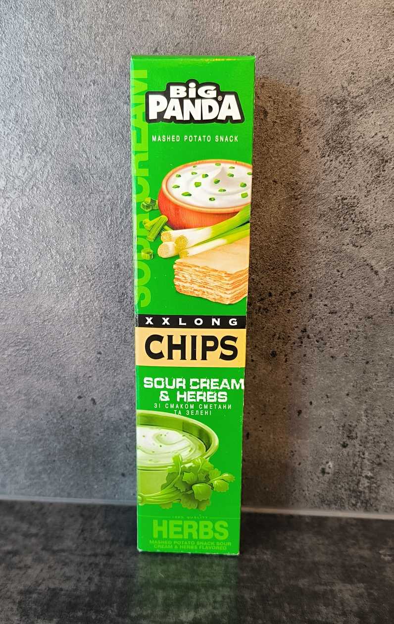 Sour cream and herb flavored potato chips 50g