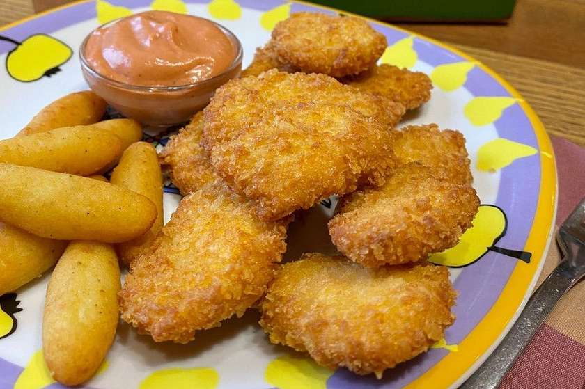 Chicken nuggets with potato croquettes