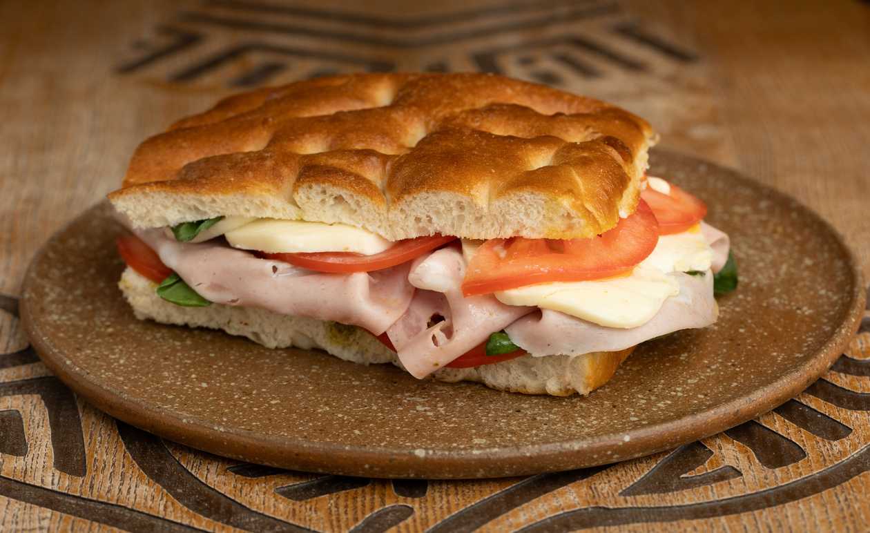 Focaccia cu Mortadella