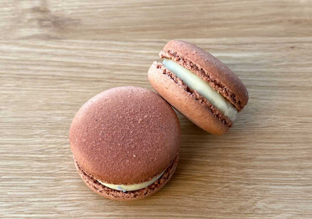 Coconut-Almond Macaron