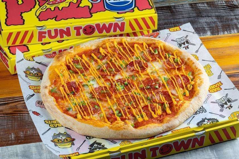 4. HOLY PEPPERONI 20 см